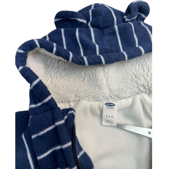 Old Navy Blue and White Striped Footie One Piece with Hood 3-6m baby - Picture 3 of 10